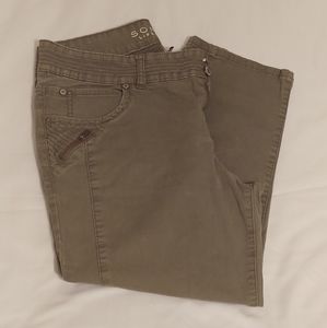 Sonoma Life Style Women's Modern Fit Capri Size 8